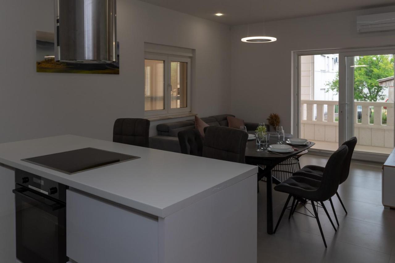 Apartment Facada *